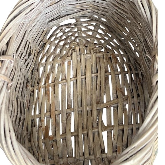 RARE! Vtg Basket Barbola Gesso Adornment Handpainted Girl Geese Philippines 14" - Picture 13 of 16